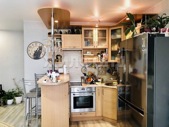 
   Продам 2-комнатную, 61.2 м², Дальне-Ключевская ул, 16а

. Фото 4.