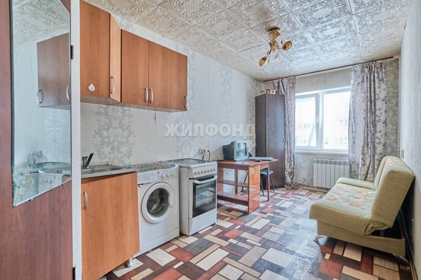 
   Продам студию, 15 м², Лазарева ул, 8

. Фото 1.