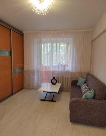 
  Продается 3-комн. квартира, 76.3 м², Дзержинского ул, д. 20/1
. Фото 7.