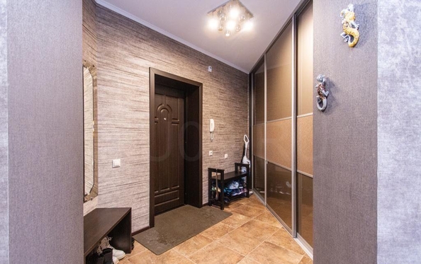
  Продается 4-комн. квартира, 121.8 м², Соляной пер, д. 17
. Фото 1.