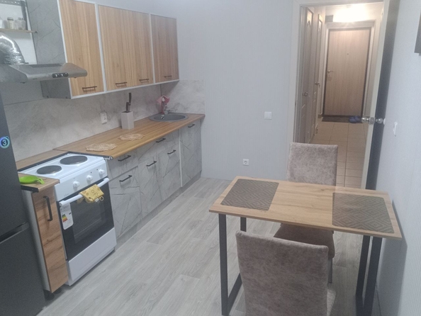 
  Сдам в аренду 2-комнатную квартиру, 47 м², Томск

. Фото 2.