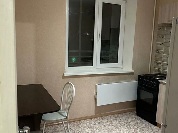 
   Продам 1-комнатную, 36 м², Герасименко ул, 3/8

. Фото 2.