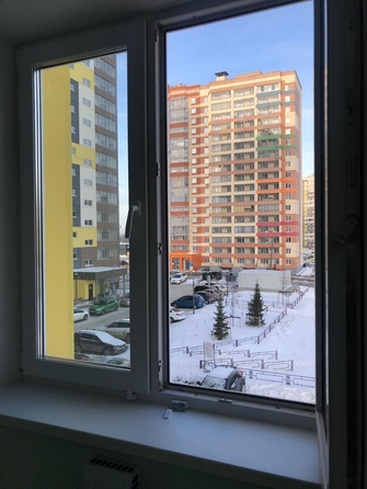 
   Продам 2-комнатную, 65 м², Леонова ул, 1

. Фото 8.