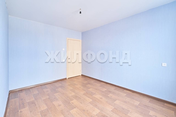 
   Продам 3-комнатную, 65.5 м², Сибирская ул, 102/2

. Фото 3.