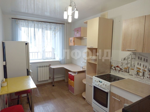 
  Сдам в аренду 1-комнатную квартиру, 37 м², Томск

. Фото 2.