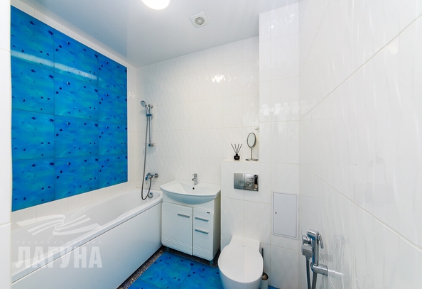 
   Продам 3-комнатную, 104.8 м², Гоголя ул, 55

. Фото 9.
