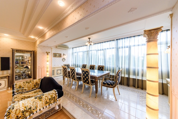 
   Продам 3-комнатную, 153.9 м², Дзержинского ул, 27

. Фото 9.