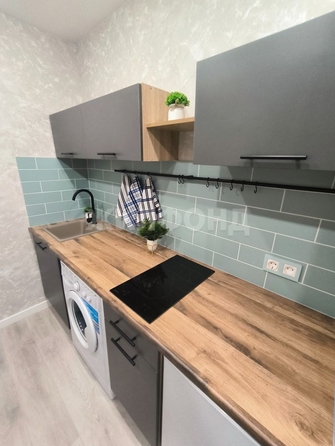 
  Сдам в аренду 1-комнатную квартиру, 13 м², Томск

. Фото 2.