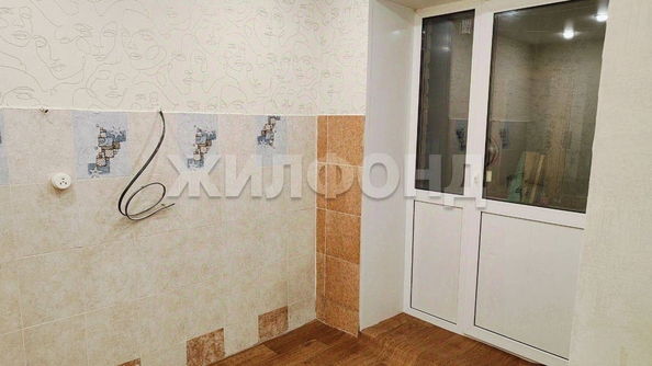 
   Продам 1-комнатную, 17 м², Светлый пер, 40а

. Фото 1.
