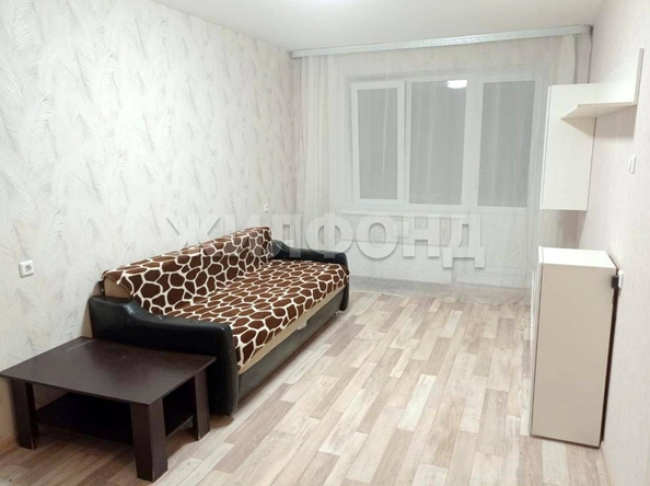 
   Продам 1-комнатную, 34.6 м², Титова ул, 2

. Фото 2.