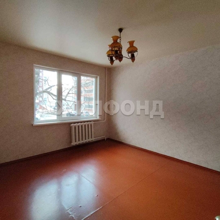 
   Продам 2-комнатную, 37 м², Ференца Мюнниха ул, 12

. Фото 9.