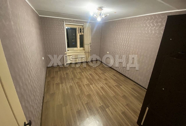 
   Продам 1-комнатную, 37.5 м², Академический пр-кт, 5/1

. Фото 3.