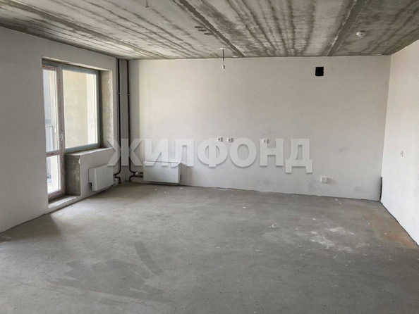 
   Продам 2-комнатную, 56.06 м², Аркадия Иванова ул, 21

. Фото 4.