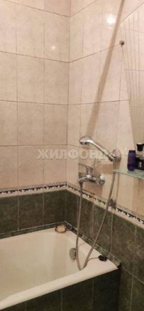 
   Продам 4-комнатную, 68.9 м², Киевская ул, 28

. Фото 7.