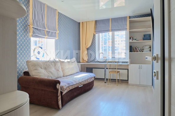 
   Продам 4-комнатную, 80.3 м², Береговая ул, 21

. Фото 1.
