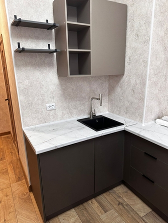 
  Продам 2-комн. квартиру, 48 м², Льва Толстого ул, д. 57
. Фото 2.