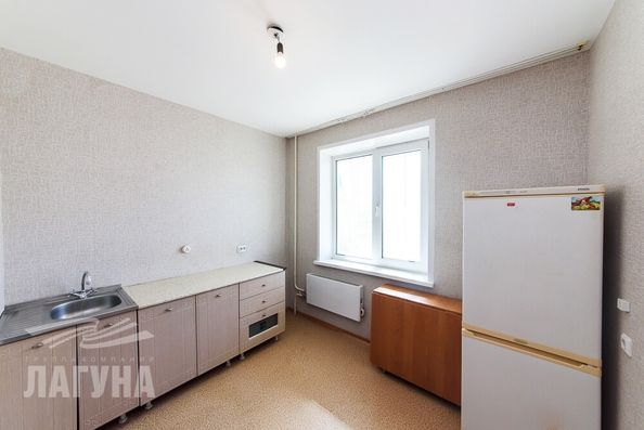
  Продается 1-комн. квартира, 39.2 м², Обручева ул, д. 8/1
. Фото 9.