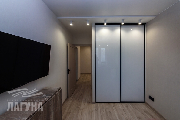 
  Продается 3-комн. квартира, 59.6 м², Андрея Крячкова ул, д. 45
. Фото 32.