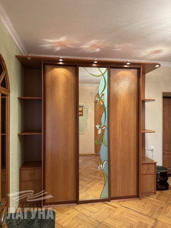 
  Сдается 3-комн. квартира, 109 м², Пионерский пер, д. 10
. Фото 4.