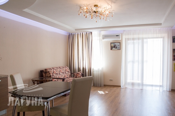 
  Продается 2-комн. квартира, 57 м², Степана Разина ул, д. 19
. Фото 3.