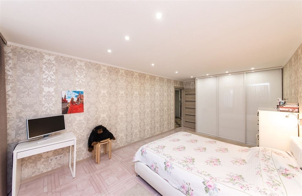 
  Сдается 3-комн. квартира, 70.4 м², Косарева ул
. Фото 8.