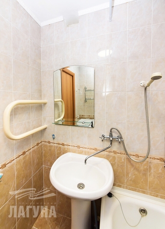 
  Продается 2-комн. квартира, 52.4 м², Заречная 1-я ул, д. 53
. Фото 10.