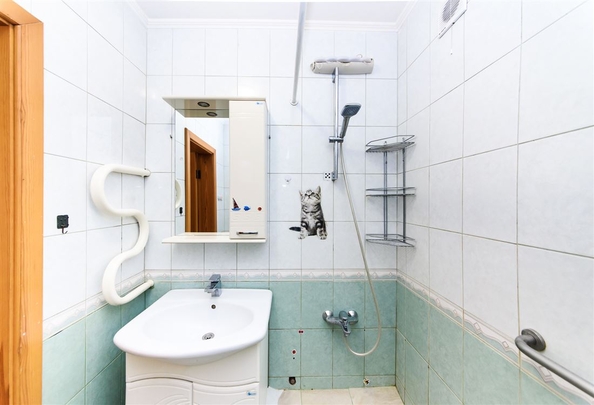 
  Продается 3-комн. квартира, 70 м², Щорса ул
. Фото 7.