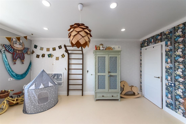 
  Продается 3-комн. квартира, 101.3 м², Базарный пер
. Фото 18.