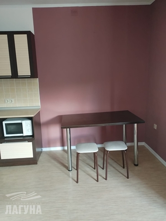 
  Сдается 1-комн. квартира, 41 м², Алтайская ул, д. 8
. Фото 5.