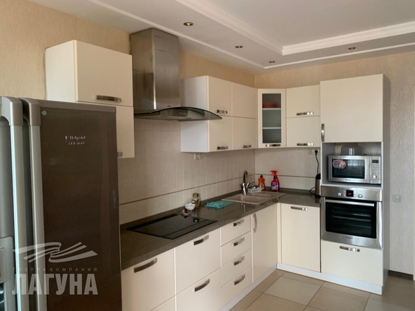 
  Сдается 3-комн. квартира, 88 м², Вершинина ул, д. 38
. Фото 8.