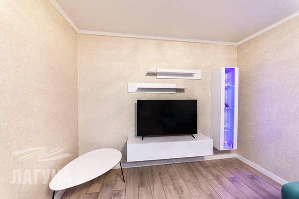 
  Продается 2-комн. квартира, 56.7 м², Сибирская ул, д. 98
. Фото 17.