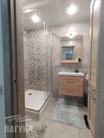 
  Сдается 3-комн. квартира, 66 м², Дзержинского ул, д. 56
. Фото 1.