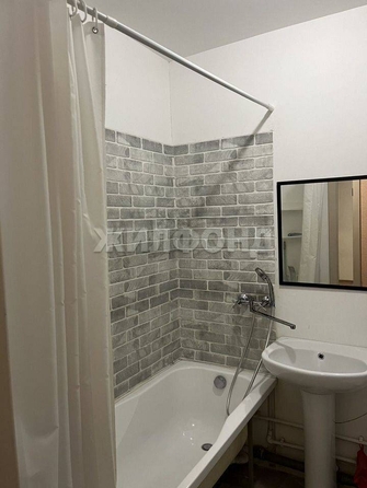 
  Продается 1-комн. квартира, 34 м², Сосновый пер, д. 6
. Фото 7.