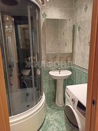 
  Продается 2-комн. квартира, 68.4 м², Сибирская ул, д. 117
. Фото 5.