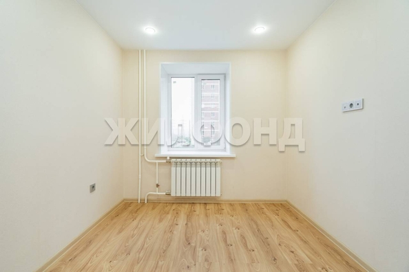 
  Продается 2-комн. квартира, 35.1 м², Богдана Хмельницкого ул, д. 8
. Фото 5.