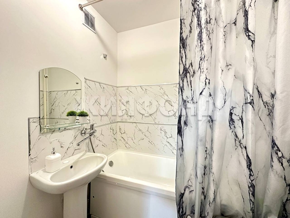 
  Продается 2-комн. квартира, 56.7 м², Пришвина ул, д. 52
. Фото 10.