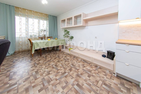 
  Продается 2-комн. квартира, 64 м², Сосновый пер, д. 6
. Фото 3.