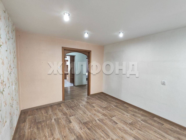 
  Продается 3-комн. квартира, 60.4 м², Ленина ул, д. 4
. Фото 4.