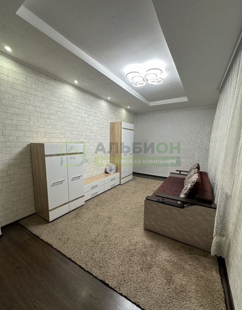
  Сдается 2-комн. квартира 61 м². Фото 1.