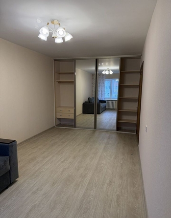
  Сдается 1-комн. квартира 40 м². Фото 1.