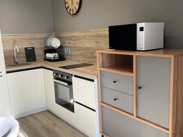 Снять однокомнатную квартиру Авиаторов ул, 42  м&sup2;, 4200 рублей