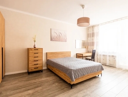 Снять двухкомнатную квартиру Алексеева ул, 86  м&sup2;, 6250 рублей