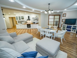 3-комнатная квартира, 147.8 м², 2/6 этаж