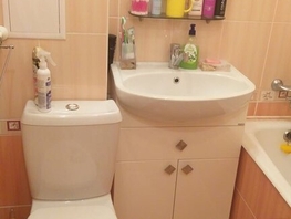 Продается 3-комнатная квартира Светлова ул, 55.4 м², 2000000 рублей