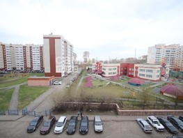 Продается 2-комнатная квартира Шахтеров пр-кт, 62.4  м², 7699000 рублей
