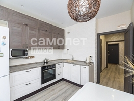 Продается 2-комнатная квартира Строителей б-р, 57 м², 7690000 рублей