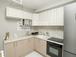 Продается 1-комнатная квартира ЖК Времена года, дом 7, 32  м&sup2;, 5600000 рублей