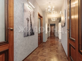 Продается 3-комнатная квартира Военная ул, 98.2 м², 18000000 рублей