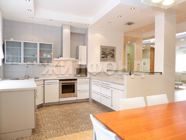 Продается 3-комнатная квартира 2-й (4 мкр.) кв-л, 132.3  м², 18800000 рублей