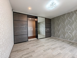 Продается 4-комнатная квартира Карла Либкнехта ул, 90  м&sup2;, 9890000 рублей